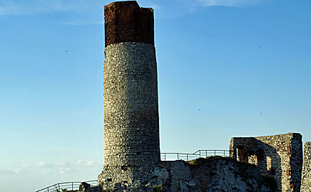wieża zamku w Olsztynie